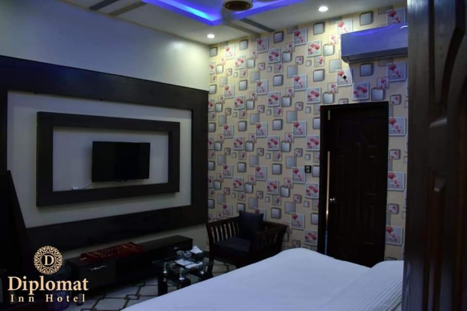 קראצ'י Diplomat Inn מראה חיצוני תמונה